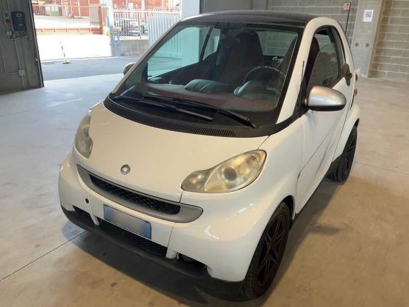 Smart fortwo 1.0 Micro Hybrid Drive pure 2012m. Benzinas Pusiau-automatinė