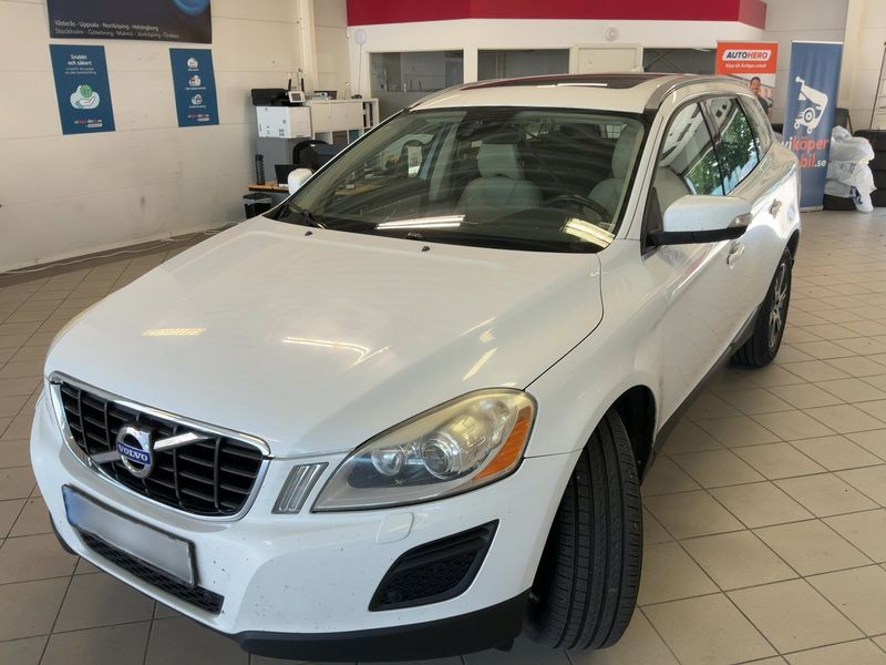 Volvo XC60 2.4 D5 Summum AWD 2012m. Dyzelinas Automatinė