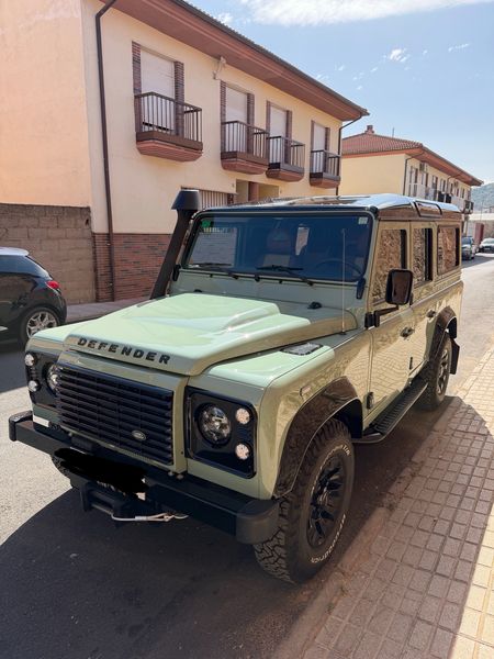 Land Rover Defender 2.2 Td4 110 SE Station Wagon 2014m. Dyzelinas Mechaninė