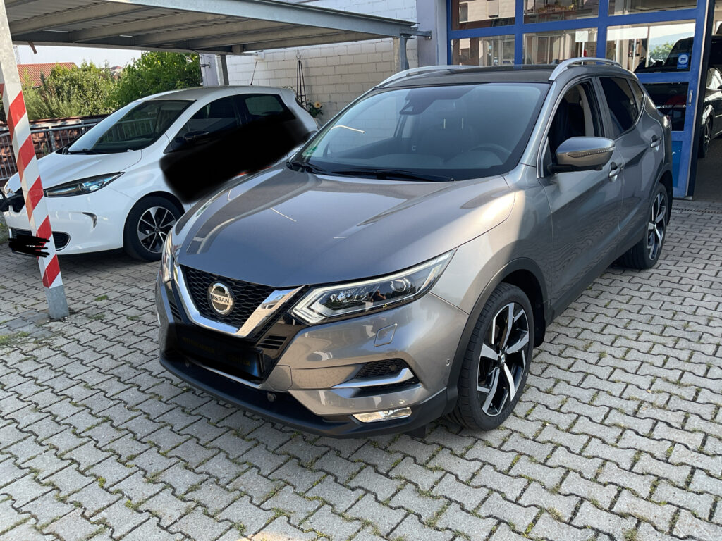 Nissan Qashqai 1.2 Tekna 2018m. Benzinas Automatinė