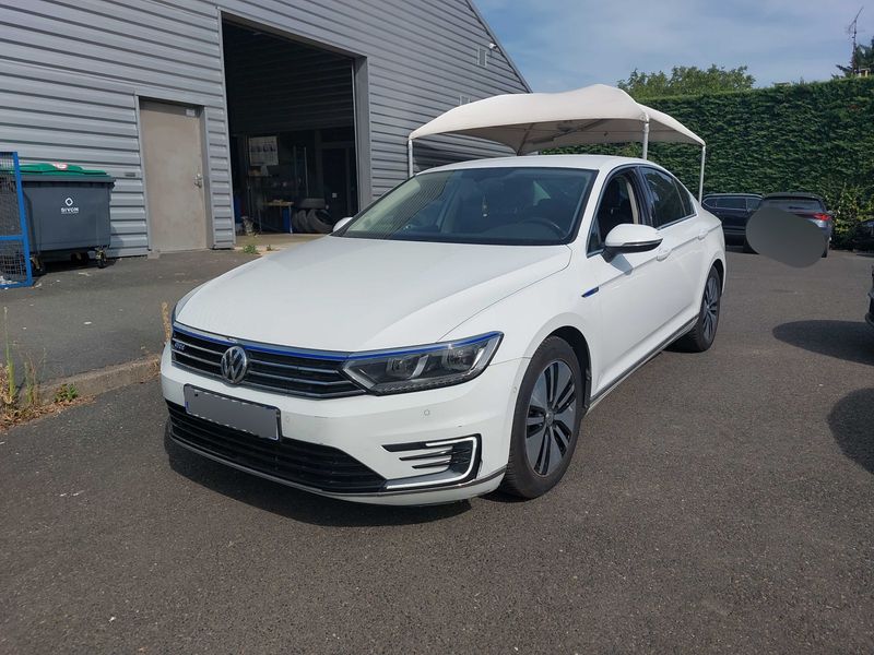 Volkswagen Passat 1.4 GTE 2017m. Benzinas/Elektra Automatinė
