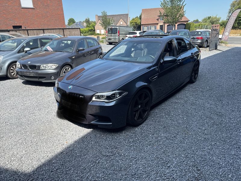 BMW 5er M5 2014m. Benzinas Automatinė