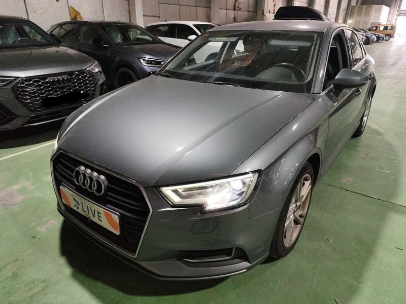 Audi A3 Limousine 2.0 TDI Design 2016m. Dyzelinas Mechaninė