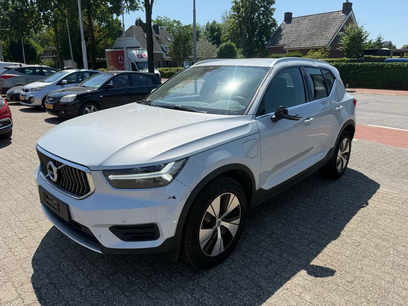 Volvo XC40 1.5 T5 Recharge Plug-in Hybrid Start 2WD 2022m. Benzinas/Elektra Automatinė