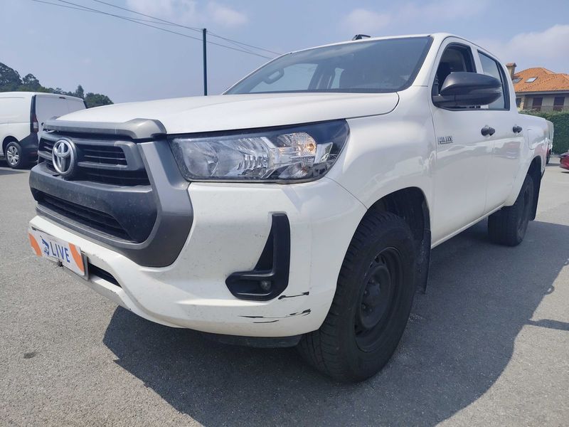 Toyota Hilux 2.4 D-4D Double Cab GX 4x4 2021m. Dyzelinas Mechaninė