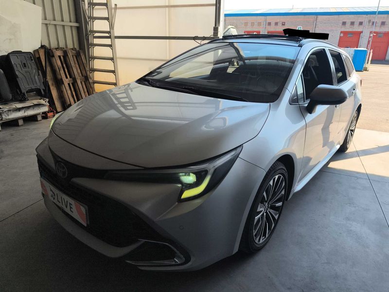 Toyota Corolla 2.0 Hybrid Style Edition 2023m. Benzinas/Elektra Automatinė