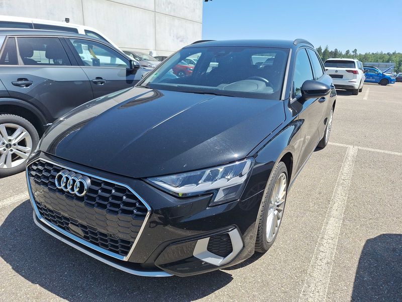 Audi A3 Sportback 30 TFSI Mild-Hybrid advanced 2023m. Benzinas Automatinė