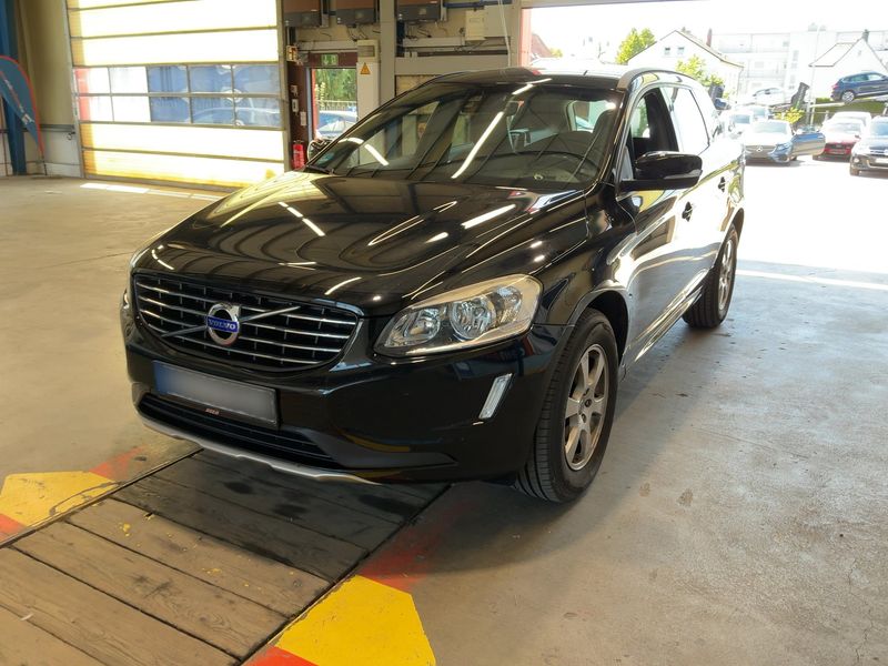 Volvo XC60 2.4 D4 Momentum AWD 2014m. Dyzelinas Automatinė