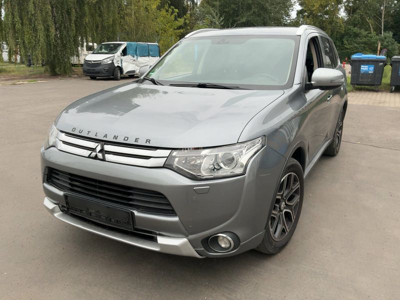 Mitsubishi Outlander 2.2 DI-D Diamant Edition 4WD 2014m. Dyzelinas Automatinė