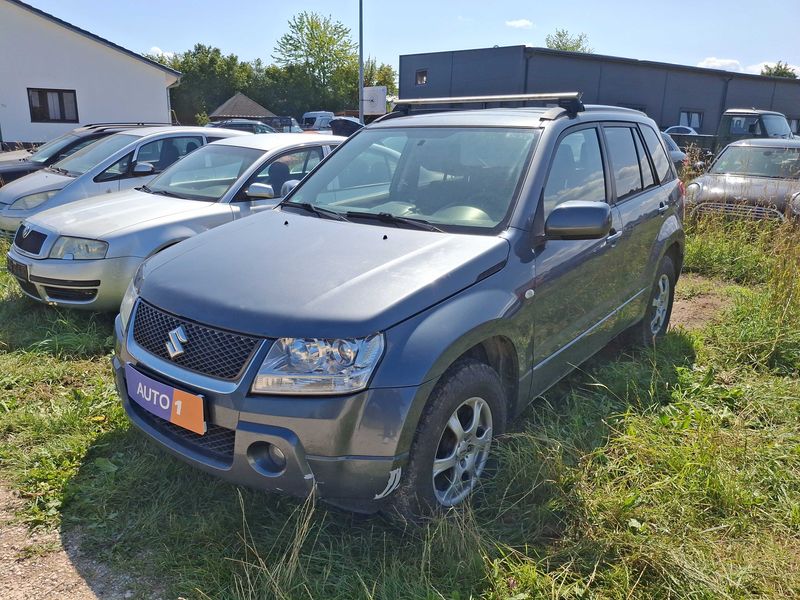 Suzuki Grand Vitara 2.0 Club 2006m. Benzinas Mechaninė