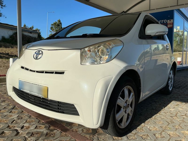 Toyota iQ 1.0 VVT-i 2010m. Benzinas Mechaninė