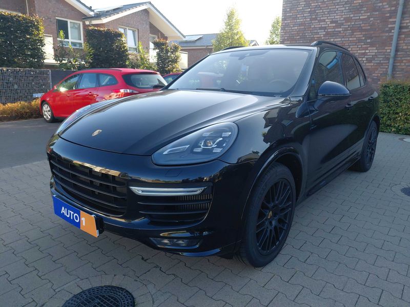 Porsche Cayenne GTS 2015m. Benzinas Automatinė