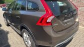 Volvo V60 Cross Country 2.0 D3 Momentum 2015m. Dyzelinas Mechaninė
