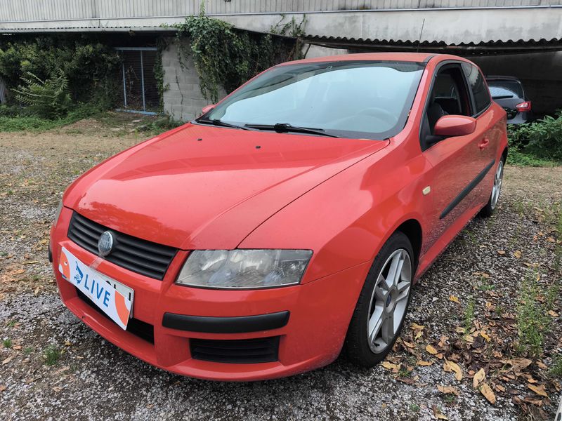 Fiat Stilo 1.9 JTD 115 Dynamic 2005m. Dyzelinas Mechaninė