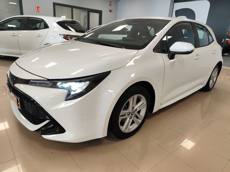 Toyota Corolla 1.8 Hybrid Business 2022m. Benzinas/Elektra Automatinė
