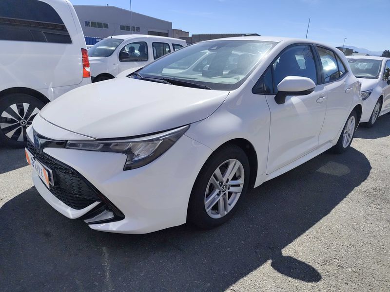 Toyota Corolla 1.8 Hybrid Business 2022m. Benzinas/Elektra Automatinė