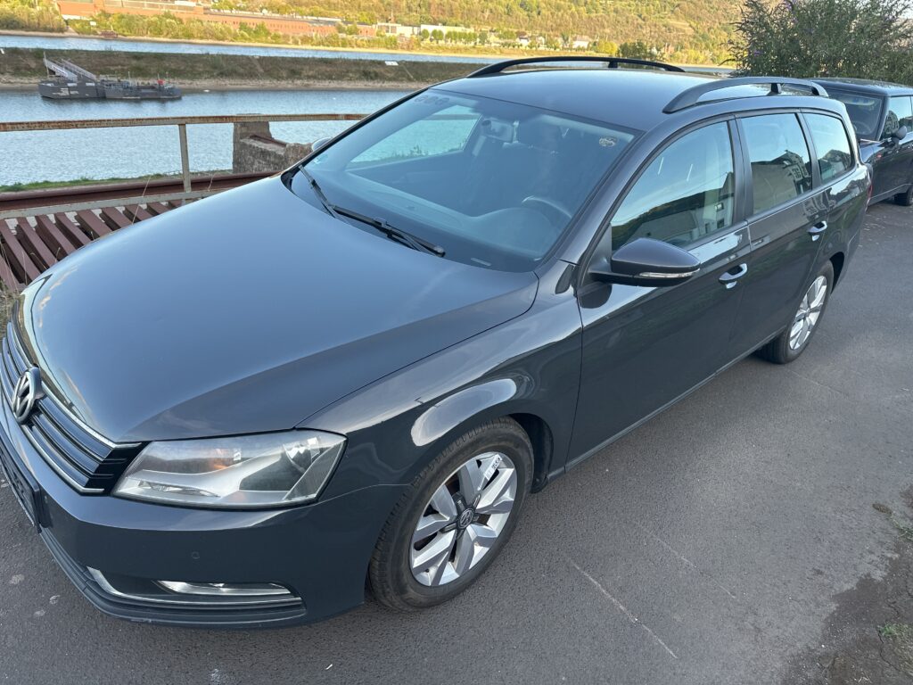 Volkswagen Passat 1.6 TDI Trendline BlueMotion Tech 2012m. Dyzelinas Mechaninė
