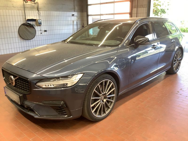 Volvo V90 2.0 T8 Plug-in Hybrid R Design AWD 2021m. Benzinas/Elektra Automatinė