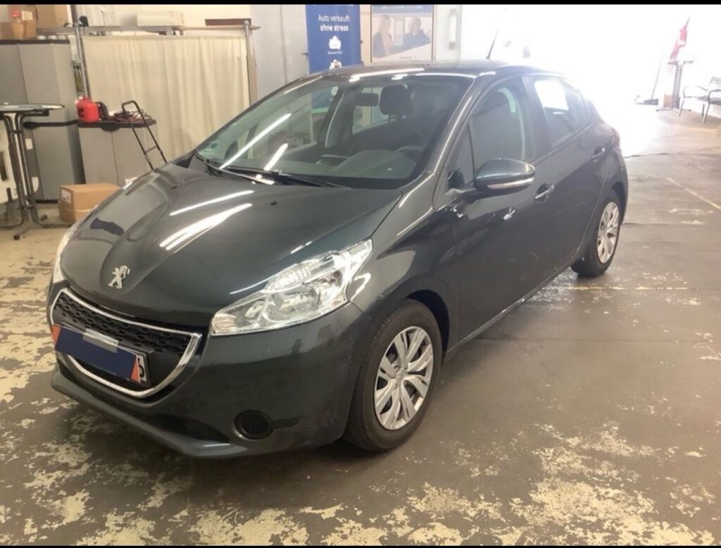Peugeot 208 1.2 VTi Active 2014m. Benzinas Mechaninė