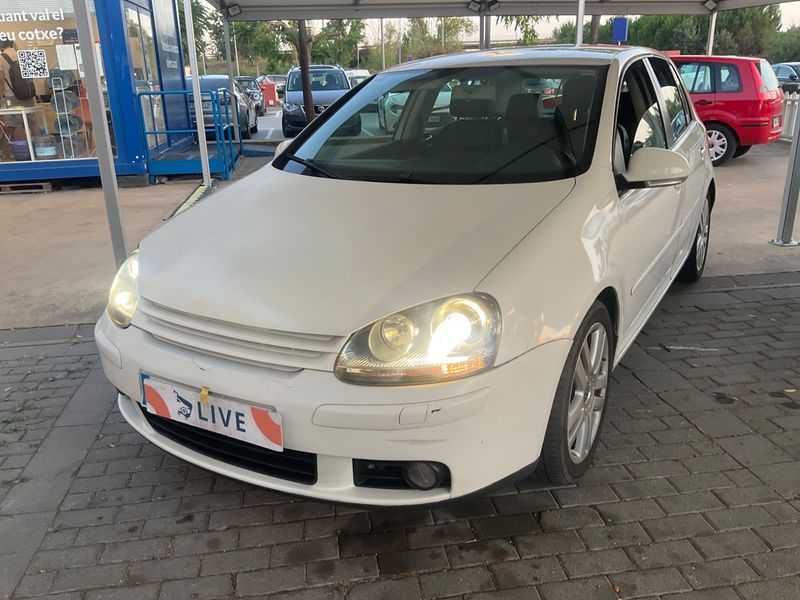 Volkswagen Golf V 2.0 FSI Sportline 2004m. Benzinas Mechaninė