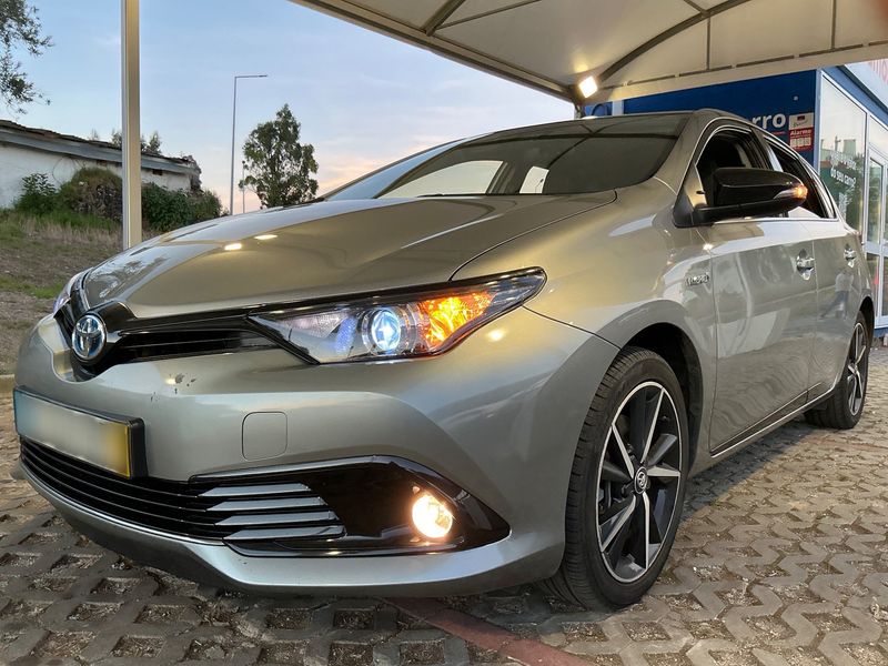 Toyota Auris 1.8 Hybrid Style 2018m. Benzinas/Elektra Automatinė