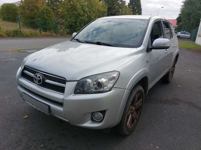 Toyota RAV 4 2.2 D-4D 2009m. Dyzelinas Automatinė