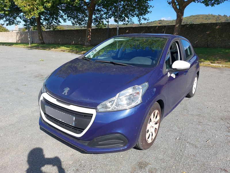Peugeot 208 1.2 PureTech Like 2016m. Benzinas Mechaninė