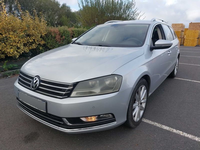 Volkswagen Passat 2.0 TDI Carat BlueMotion Tech 2011m. Dyzelinas Automatinė