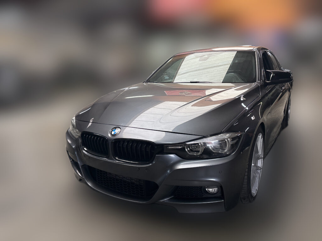 BMW 3er 330e M Sport 2017m. Benzinas/Elektra Automatinė