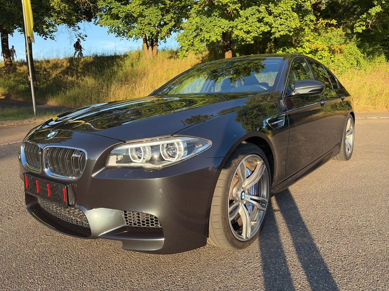 BMW 5er M5 2015m. Benzinas Automatinė