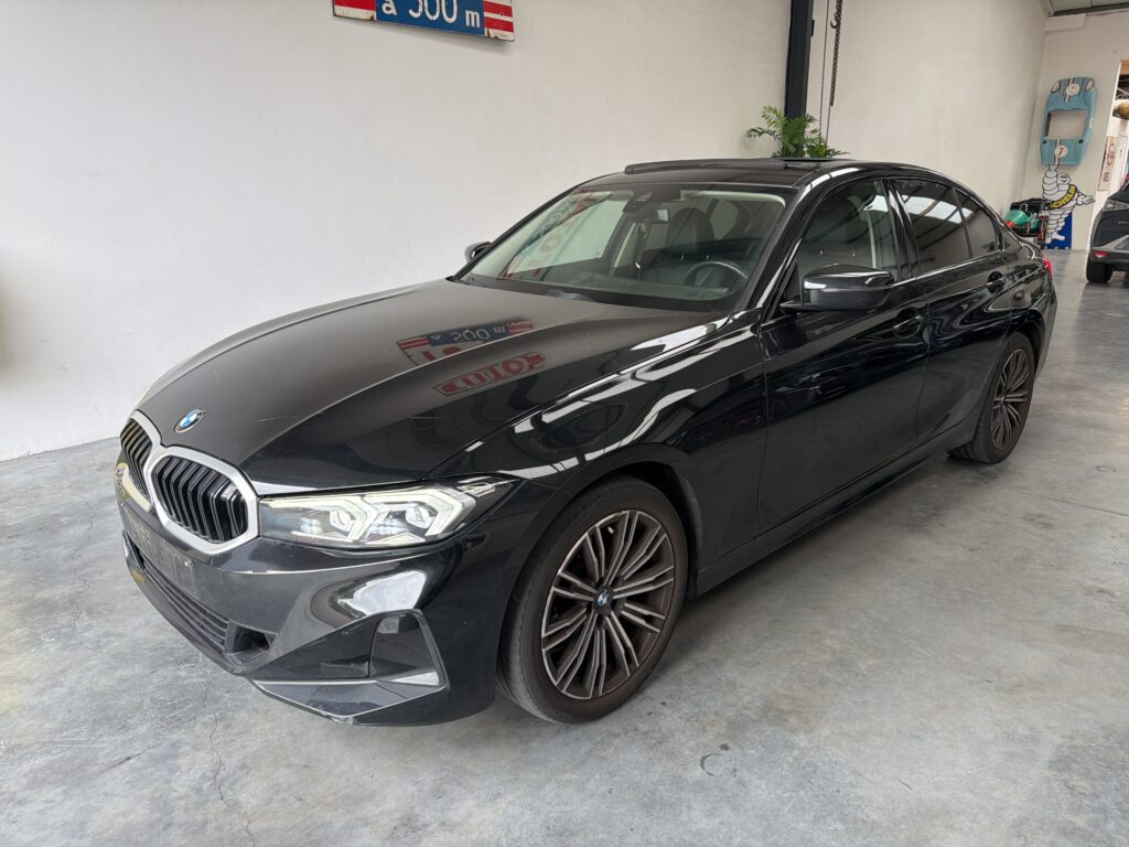 BMW 3er 318i 2023m. Benzinas Automatinė