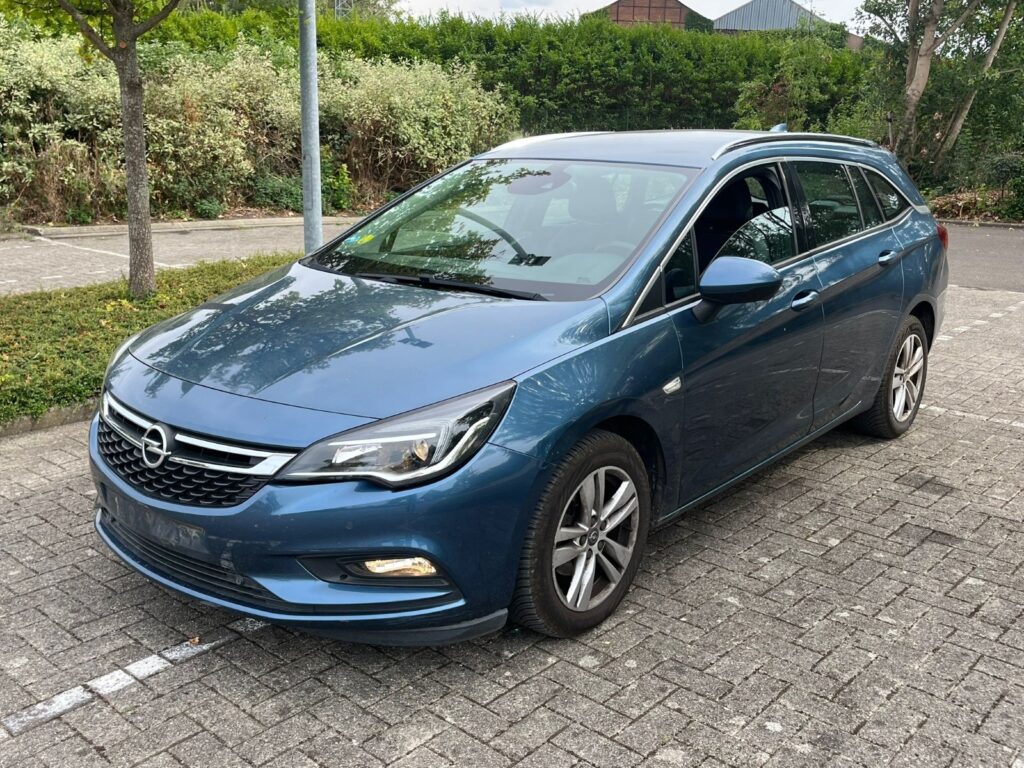 Opel Astra 1.6 CDTI DPF Innovation 2016m. Dyzelinas Mechaninė