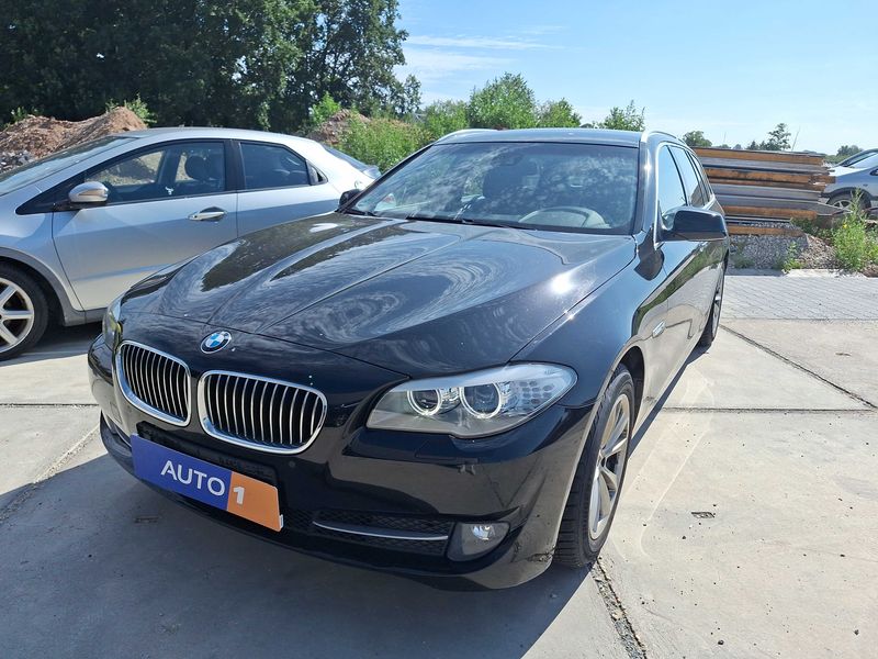 BMW 5er 528i 2011m. Benzinas Automatinė
