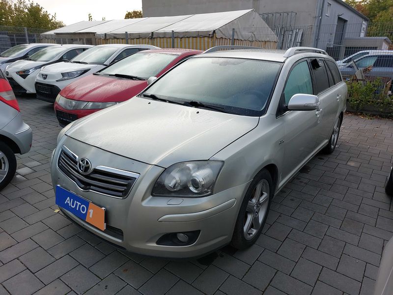 Toyota Avensis 2.2 D-4D D-Cat Executive 2006m. Dyzelinas Mechaninė