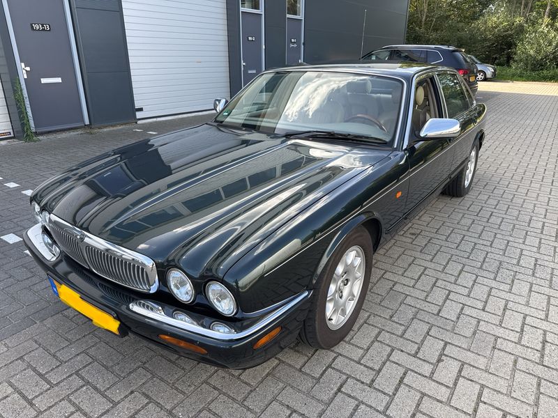 Jaguar XJ 3.2 V8 Executive Lang 1998m. Benzinas Automatinė