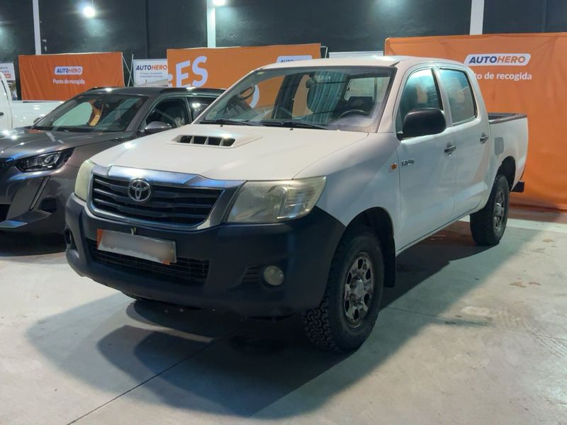 Toyota Hilux 2.5 Turbodiesel Double Cab VX 4x4 2013m. Dyzelinas Mechaninė