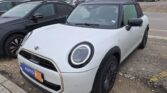 MINI Cooper C Favoured Trim 2025m. Benzinas Automatinė