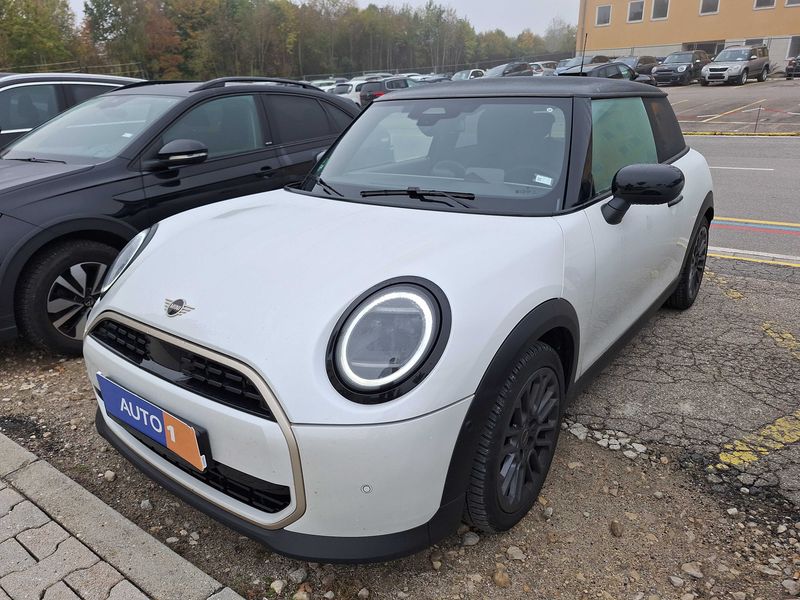 MINI Cooper C Favoured Trim 2025m. Benzinas Automatinė