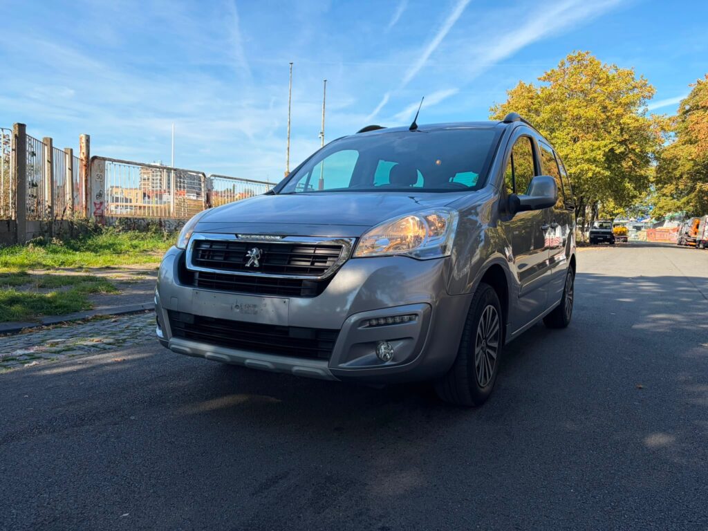 Peugeot Partner 1.2 PureTech Active 2017m. Benzinas Mechaninė