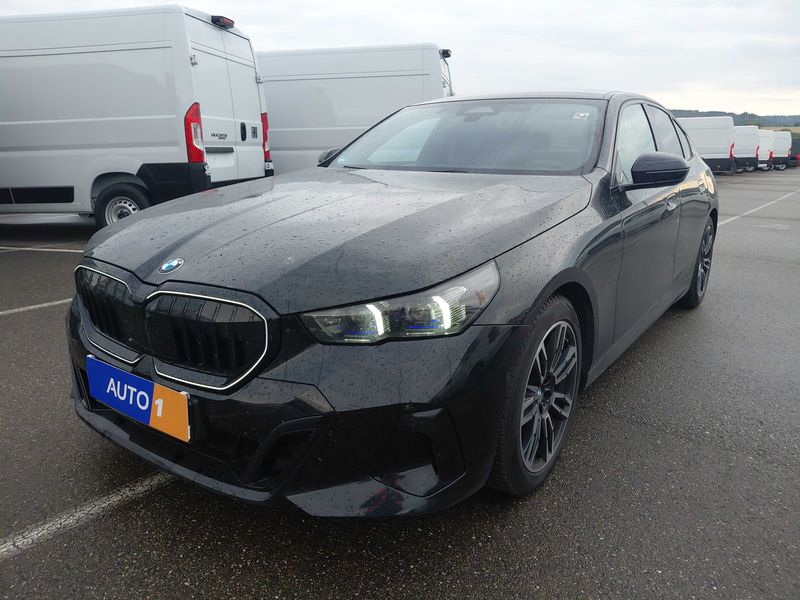 BMW 5er 520i Mild-Hybrid M Sport 2025m. Benzinas Automatinė