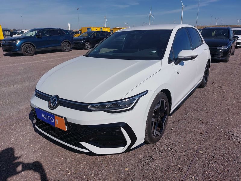 Volkswagen Golf VIII 1.5 TSI R-Line 2026m. Benzinas Mechaninė