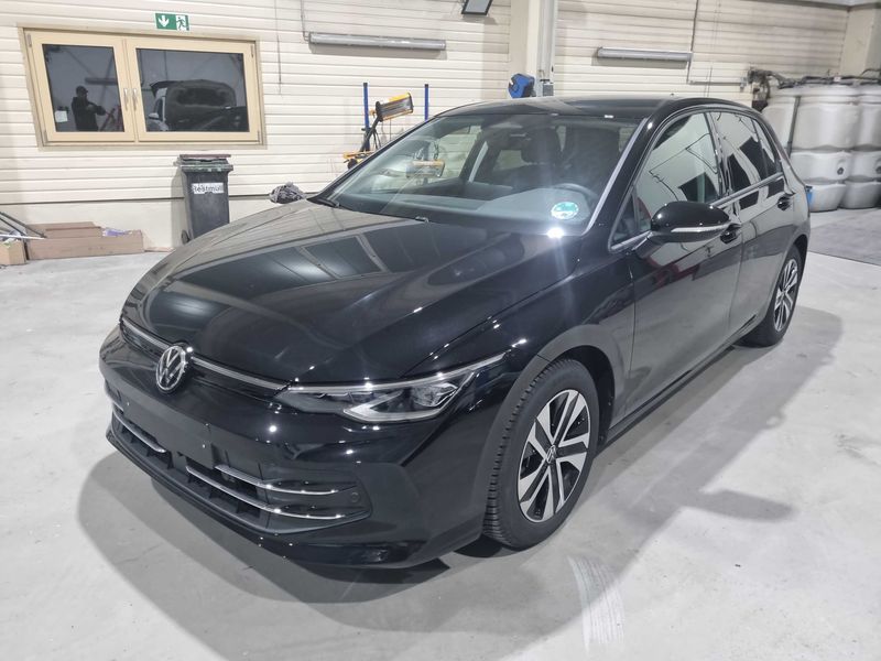 Volkswagen Golf VIII 1.5 eTSI Energy 2026m. Benzinas Automatinė