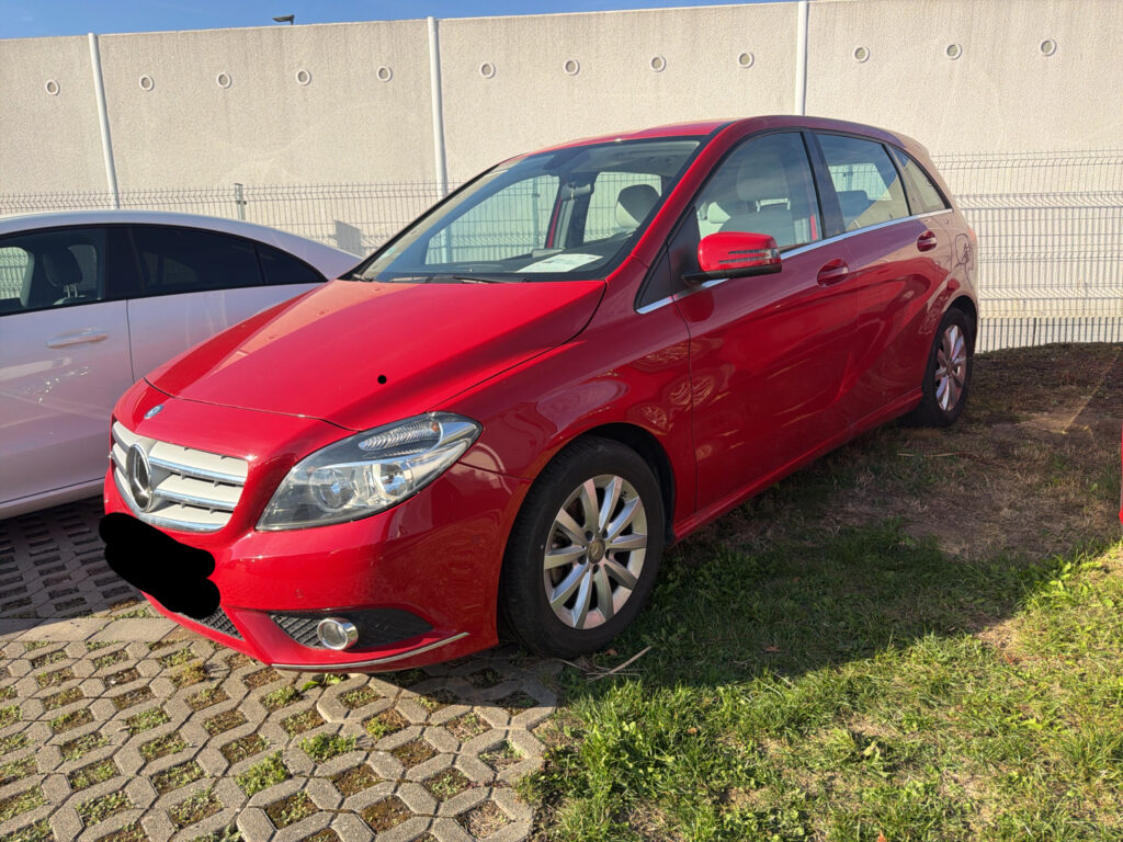 Mercedes-Benz B-Klasse B 180 2014m. Benzinas Automatinė