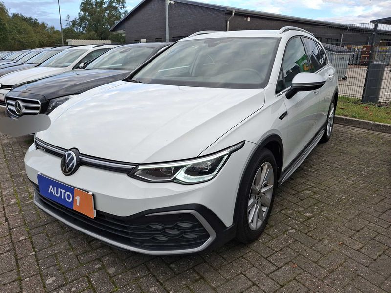 Volkswagen Golf VIII 2.0 TDI Alltrack 4Motion 2023m. Dyzelinas Automatinė
