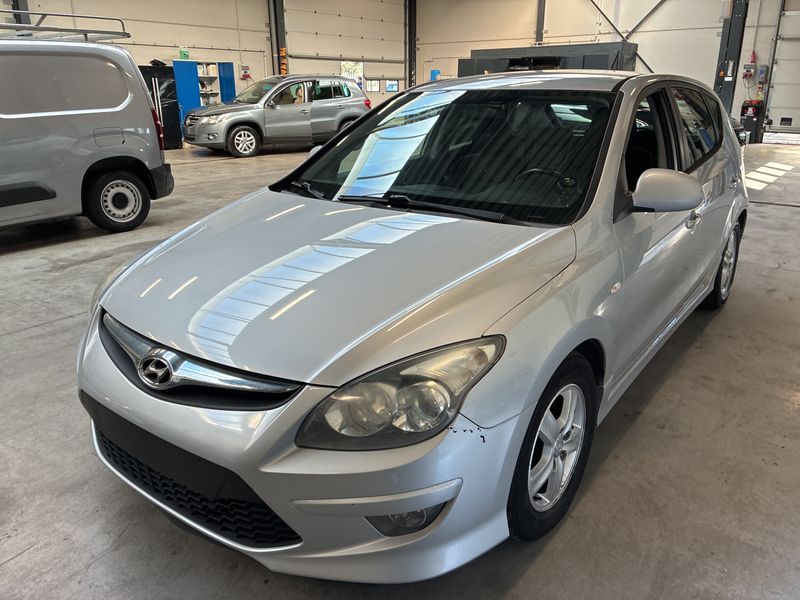Hyundai i30 1.6 CRDi Classic Blue 2011m. Dyzelinas Mechaninė